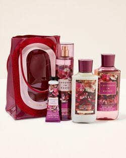 Covered In Roses Gift Set image number null