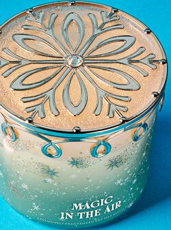 Magic In The Air 3-Wick Candle image number null