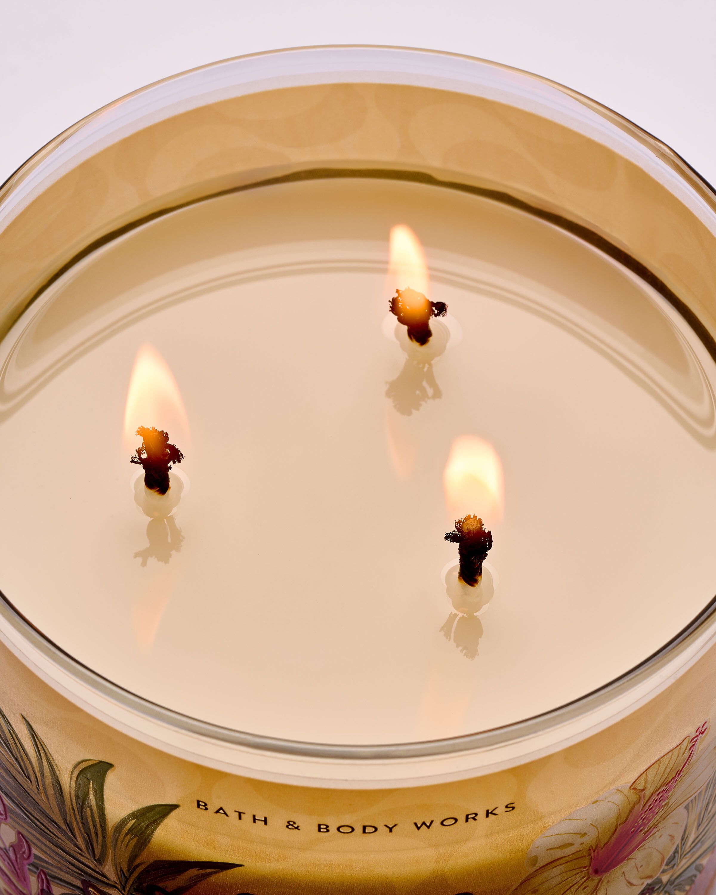 Shop Large 3-Wick Candles Online at $18 | Bath & Body Works Singapore