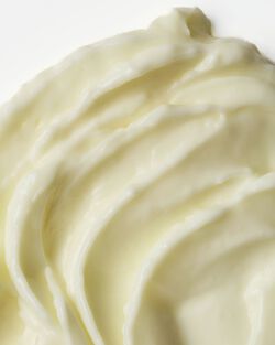 Caramel Vanilla Ultimate Hydration Body Cream image number null