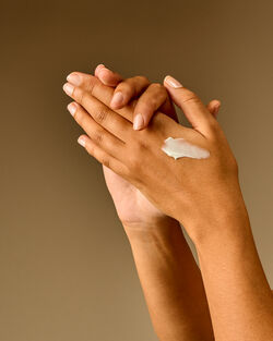 Touch of Gold Hand Cream image number null