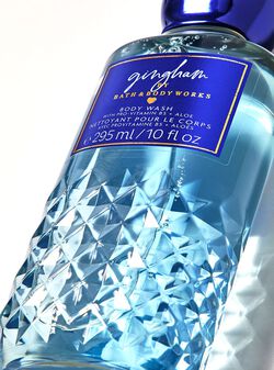 Gingham Body Wash image number null