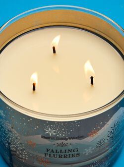 Falling Flurries 3-Wick Candle image number null
