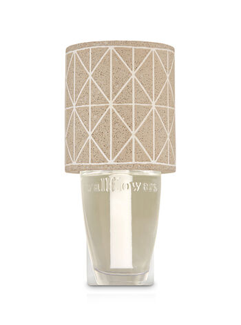 White Wallflowers Fragrance Plug