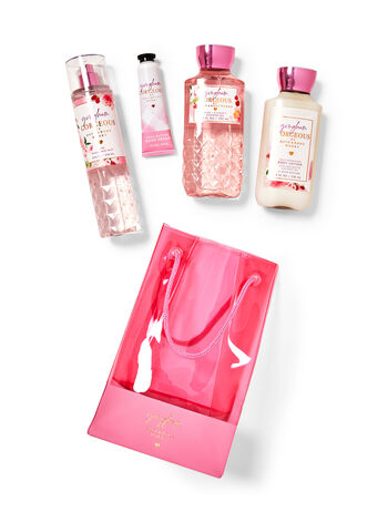 Gingham Gorgeous Gift Bag Set Gift Bag Set