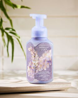 Fresh Cut Lilacs Gentle & Clean Foaming Hand Soap image number null